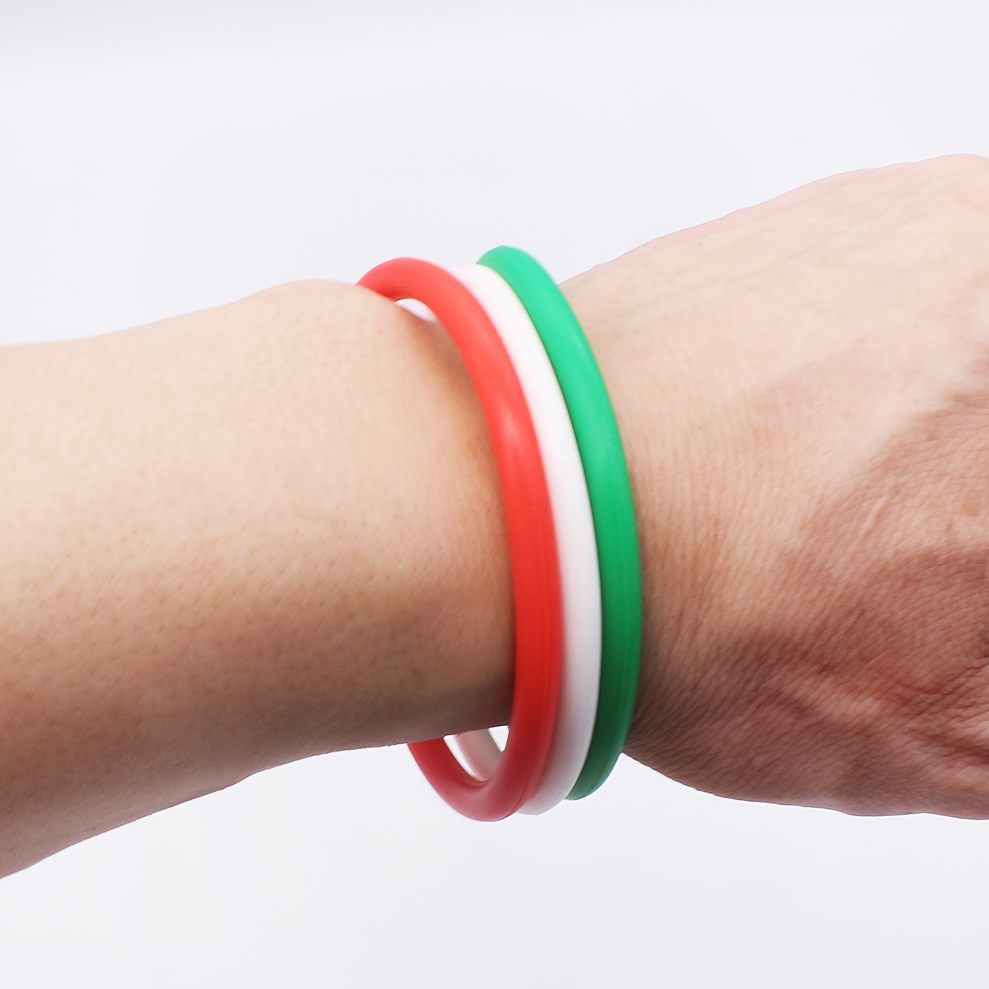 2pcs Large Round Silicone Bangle Set, Versatile